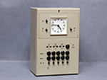 Reloj patr�n de tecnolog�a digital (Telefonbau und Normalzeit, NT, Alemania, 1960-1975). Donaci�n: Francisco Carro Somoza - Pieza IG 08166